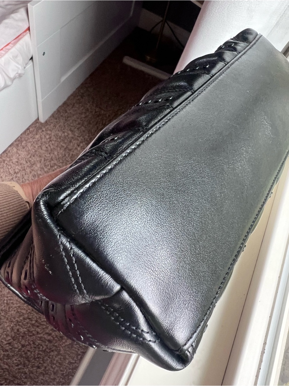𝑹𝒂𝒓𝒆 UNIQUE Yves Saint Laurent Black Chevron LouLou Small Leather Bag YSL - Picture 6 of 16